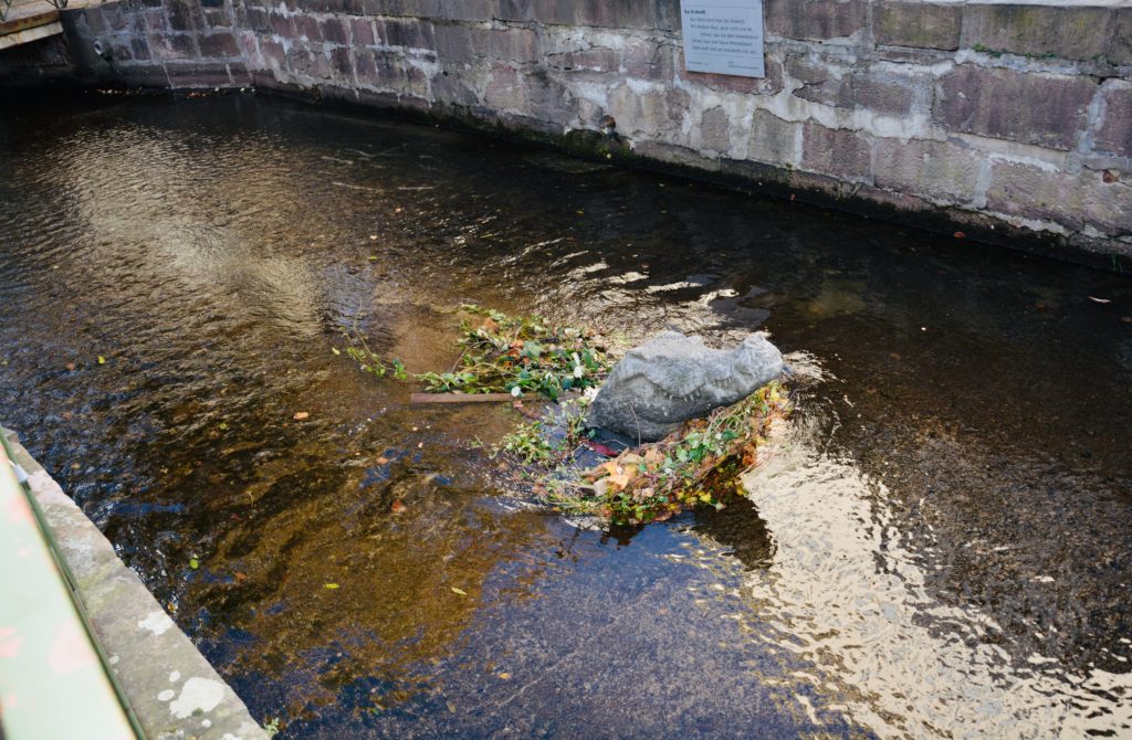 Das Krokodil, Gewerbekanal